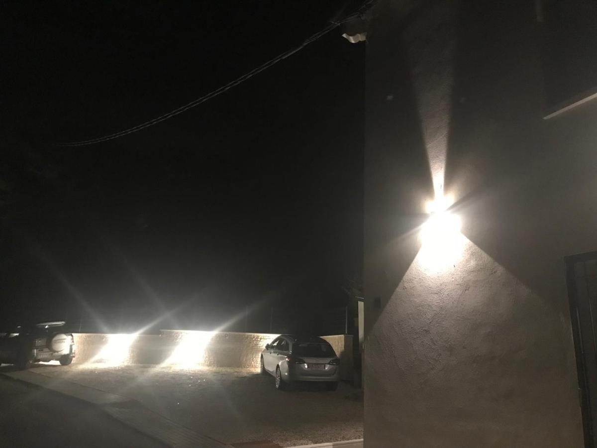 فندق غرف سبانوي كاستلْنْيوفو ديل غارد المظهر الخارجي الصورة